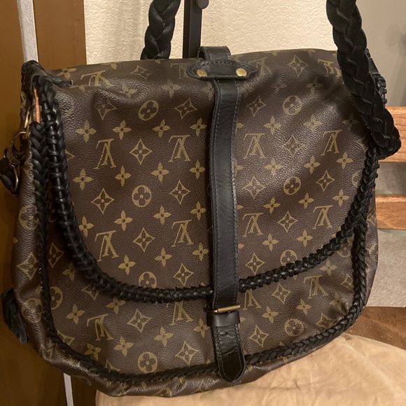 Vintage Boho Louis Vuitton Saumur 35 Saddle Bag w/Hand Braided Crossbody Strap - Picture 1 of 13